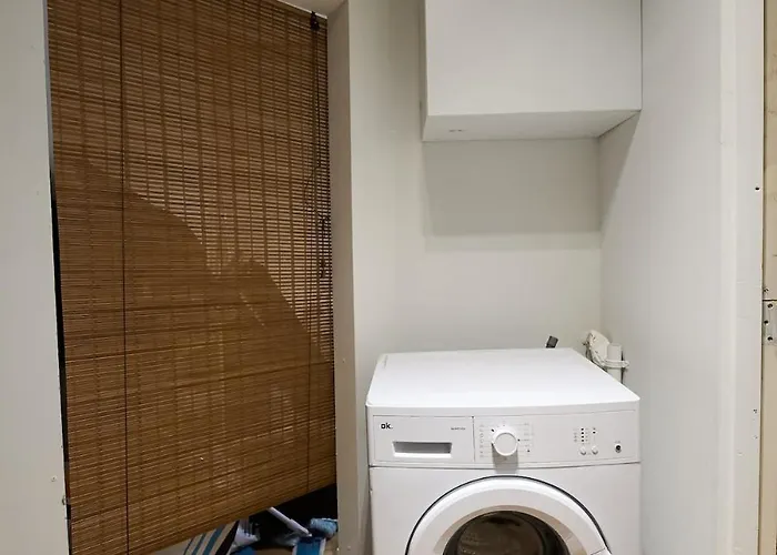 Above Lively Bar In Busy Street 3 Apartment