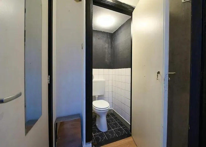 Above Lively Bar In Busy Street 3 * Eindhoven