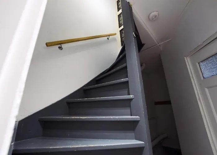 Apartamento Above Lively Bar In Busy Street 3 Eindhoven