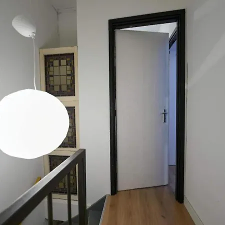 Central Apartment Above Lively Bar In Busy Street 3 Eindhoven